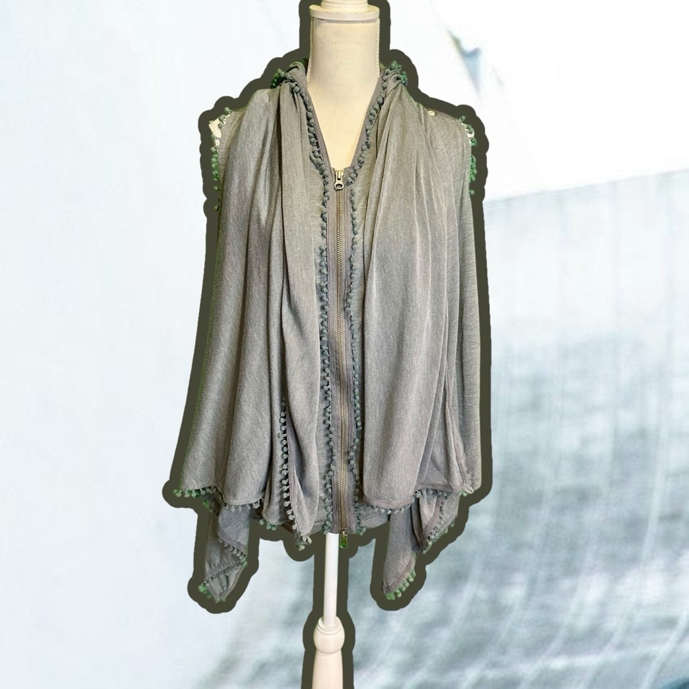 Nicholas K Rare Gray Pom Pom Trim Shawl Collar Hooded Zip-Up Vest Size Small